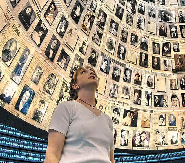  Instytut Yad Waszem na Wzgórzu Pamięci w Jerozolimie